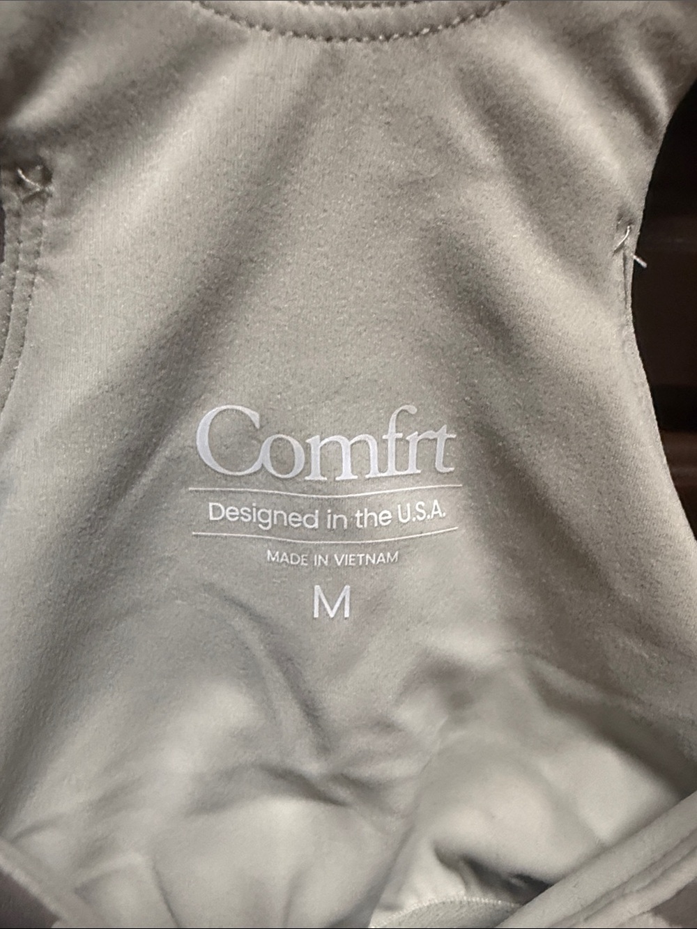ComfrtCore™ V-Neck Crop
Tank - Picture 3 of 5